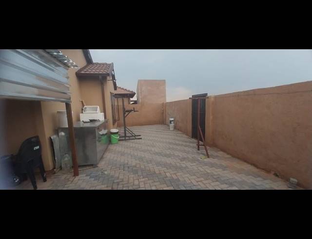 3 BEDROOM HOUSE FOR SALE IN SOSHANGUVE VV